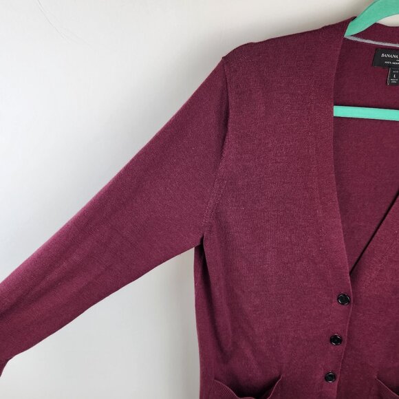 *Flawed* Banana Republic Factory 100% Merino Wool Burgundy Button Up Cardigan PL - Picture 3 of 9